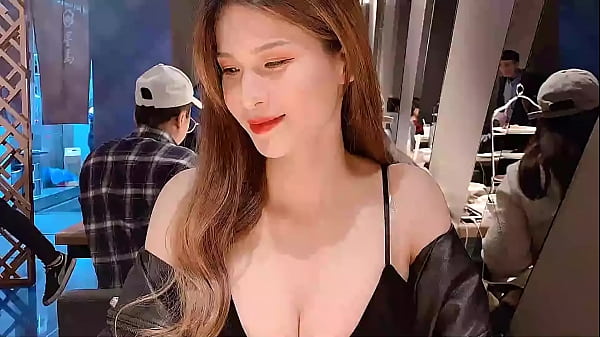 Swag小騷貨睡夢中被偷襲，沒想到竟爽到欲仙欲死！