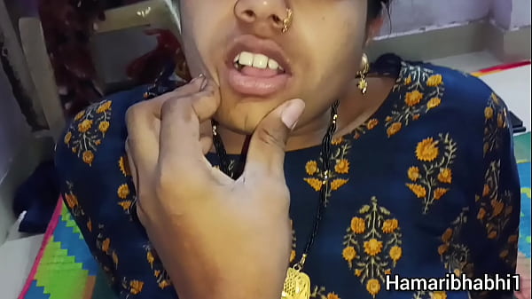 Desi Bhabhi Panas Digoyang Sampai Meraung-raung Di Rumah Saat Suaminya Pergi.