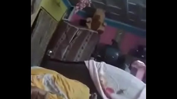 Pacar Seksi Desi Yang Menggairahkan