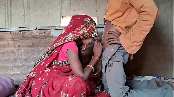 Video Panas Desi Bhabhi Dalam Saree Merah, Adegan Seru Dari Serial Web Hindi Terbaru