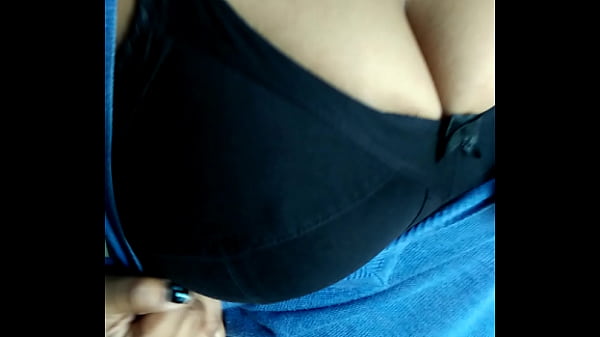 Payudara Desi Menggoda Dengan Telanjang Diri
