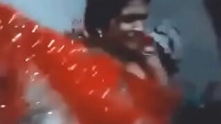 Gadis Baru Menikah Menggila Dengan Mantan Pacarnya Dalam Adegan Panas Ala Desi