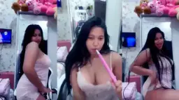 Vira Gemoy Yang Hot Banget Kembali Menggoda