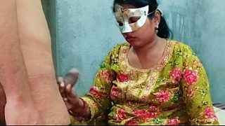 Video Panas Desi Bhabhi Ngentot Doggy Gaya Anjing, Suara Erotis Hindi Jelas Terdengar