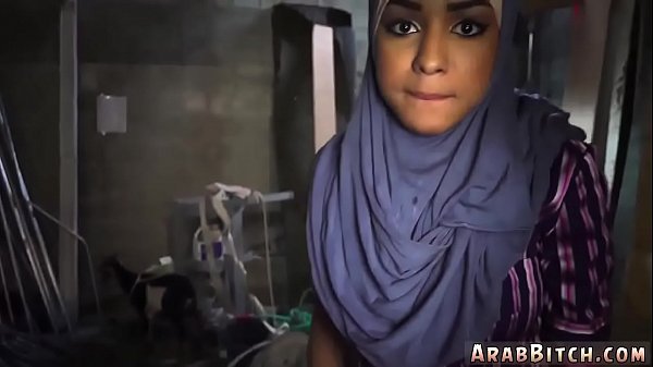 Arab Jantan Melayani Di Titik Jatuhnya Bokong, 23km Dari Markas