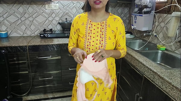 Kakak Ipar Lagi Cuci Piring Di Dapur, Tiba-tiba Adik Ipar Mendekat Dan Berbisik, “bhabhi, Boleh Aku Rasakan Kelembutanmu?”