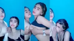 Adu Goyang Dada Abg Lesbi Panas
