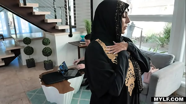 Kylie Kingston Selalu Takut Mengakui Hasrat Paling Dalamnya, Terutama Karena Imannya Yang Begitu Kuat.