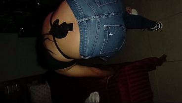 Malam Usai Pesta, Kakak Iparku Menyelinap Ke Kamarku Untuk Bercinta.