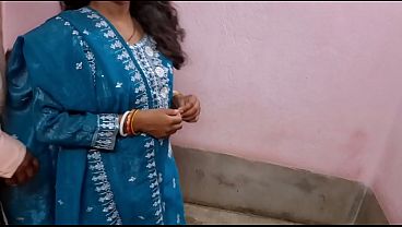 Desi Pembantu India Panas, Hukuman Ngewe Brutal Pertama Kali, Memek Perawan Pembantu Digenjot Gila