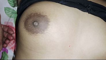 Adik Tiri Mengajakku Ke Kamar Dan Berbagi Ranjang: Percakpan Panas Dalam Bahasa Hindi