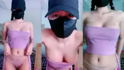 Molly Tt Gede Bulat Pink Basah, Siap Digoyang Dan Dikulum Bibir Basah.