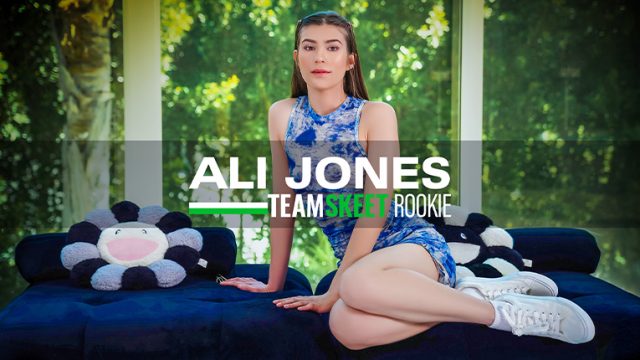 Tim Skeet – Cewek Baru Ali Jones Ngefans Berat Sama Bokep Step Daddy Dan Main Ikatan