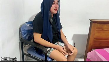 Ngentot Sama Kakak Tiri, Ciuman Dan Jilat Payudara Sambil Colok Memek