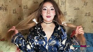 Cewek Rusia Gemuk Montok Paha Gede Mainin Memeknya Yang Sempit Pakai Dildo Di Dalem
