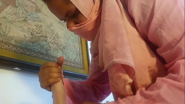 Desi Cewek Lagi Dapet Pijatan Beda Ras, Makin Greget Pas Tangan-tangan Nakal Mulai Jelajah.