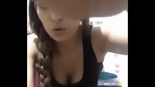 Nih Desi Cewek, Goyangannya Bikin Mendingan Loe Pengen Ngocok.