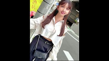 Majalah Model, Setengah Filipina Setengah Jepang, Baru 18 Tahun, Tapi Udah Bikin Meleleh.