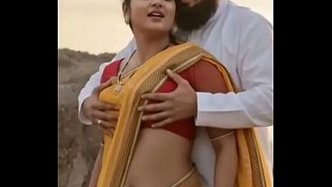 Desi Bhabhi Saree Me Boobs Dabao Aur Romance Karo