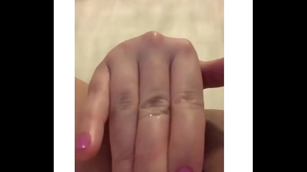 Model Mahal Asli Colmek Sendiri, Dimasukin Dua Getar Sekaligus Plus Dildo Ngebor Lubang Depan-belakang.