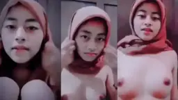 Hijab Cantik Joget Tiktok, Bikin Ngaceng Liat Gerakannya.