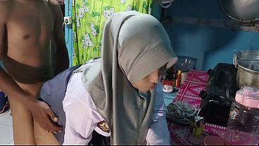 Bikin Adik Ipar Meringis Kesakitan Karena Kontol Gede.