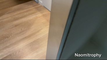 Liburan Sange Sama Adik Tiri – Naomi Noel Siap Digoyang