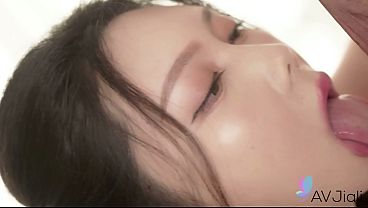 Ban Ban, Cewek China Seksi, Digebukin Habis-habisan Sampe Meringis.