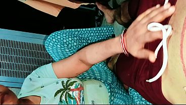 Desi Bhabhi Lagi Ngewe Pake Kontol Gede, Suara Desahannya Jelas, Muncrat Basah Kuyup