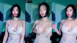 Nonton Hilly Pake Lingerie, Live Barbar Bikin Greget