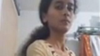 Video Mandi Sendirian Si Cewek Desi Kurus Yang Bikin Ngilu