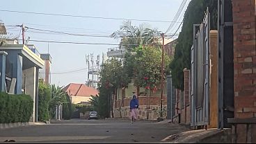 Mampus Lihat Emak Arab Colmek Di Pinggir Jalan Dekat Rumah