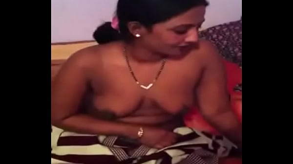 Desi Cewek Buka Bra, Siap Digoyang